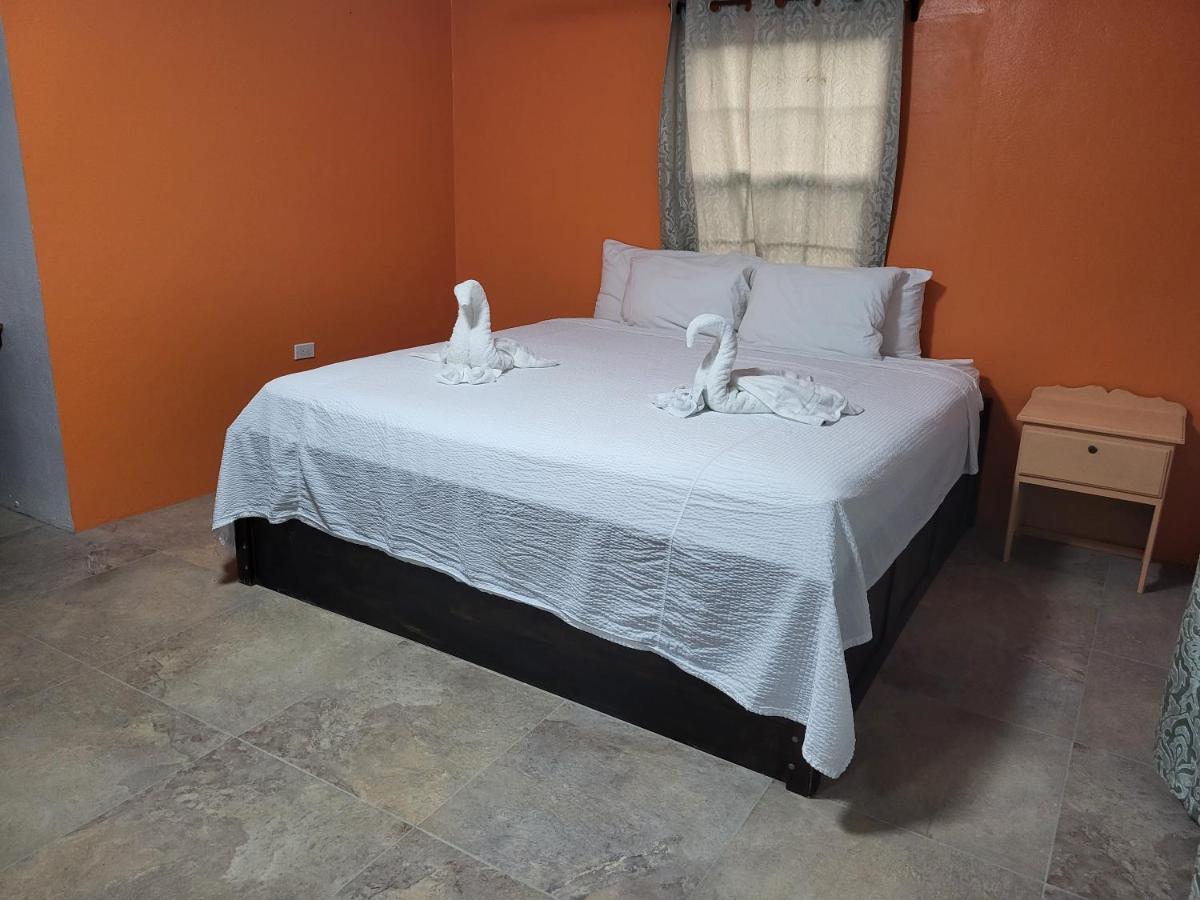 Rachel Land Apartment Caye Caulker Ngoại thất bức ảnh