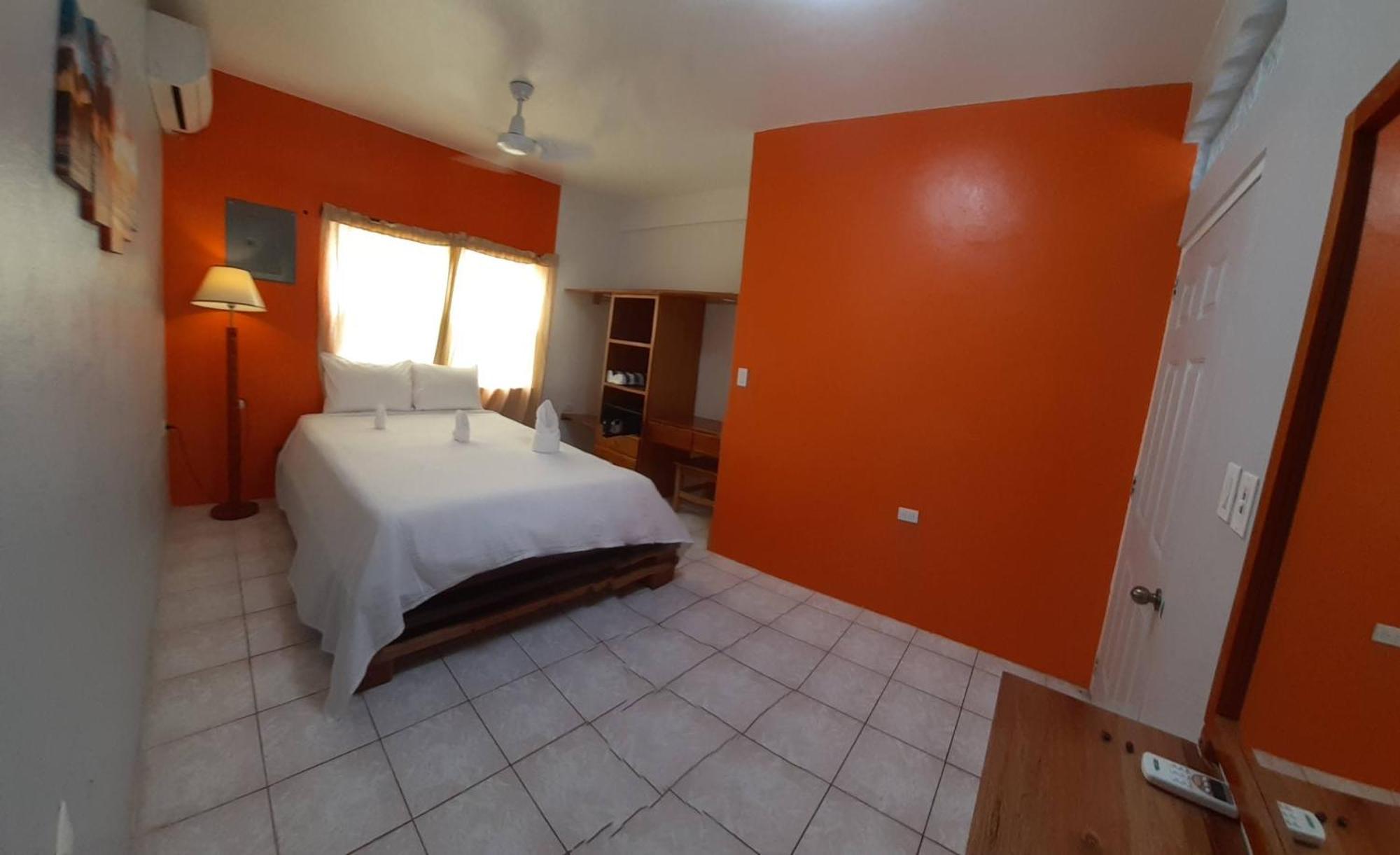 Rachel Land Apartment Caye Caulker Ngoại thất bức ảnh