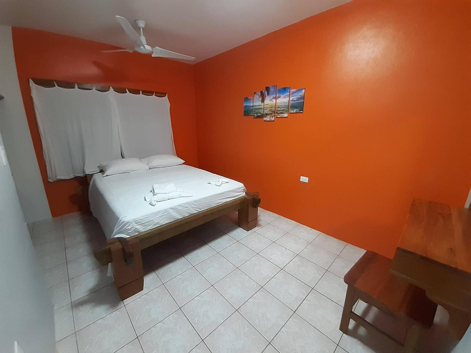 Rachel Land Apartment Caye Caulker Ngoại thất bức ảnh