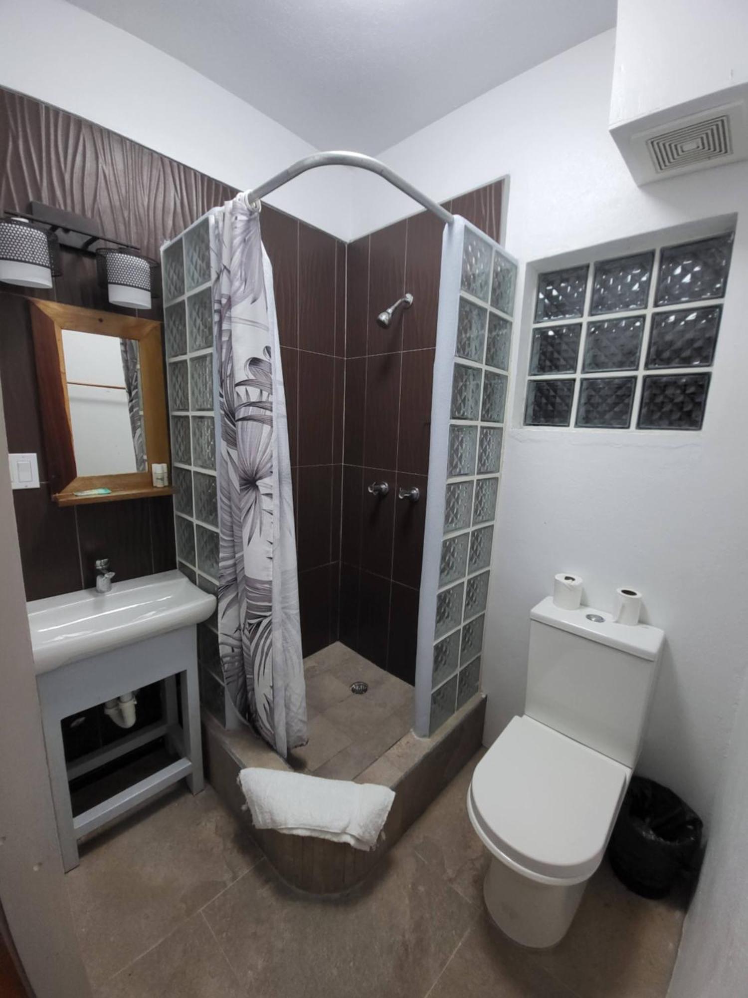 Rachel Land Apartment Caye Caulker Ngoại thất bức ảnh