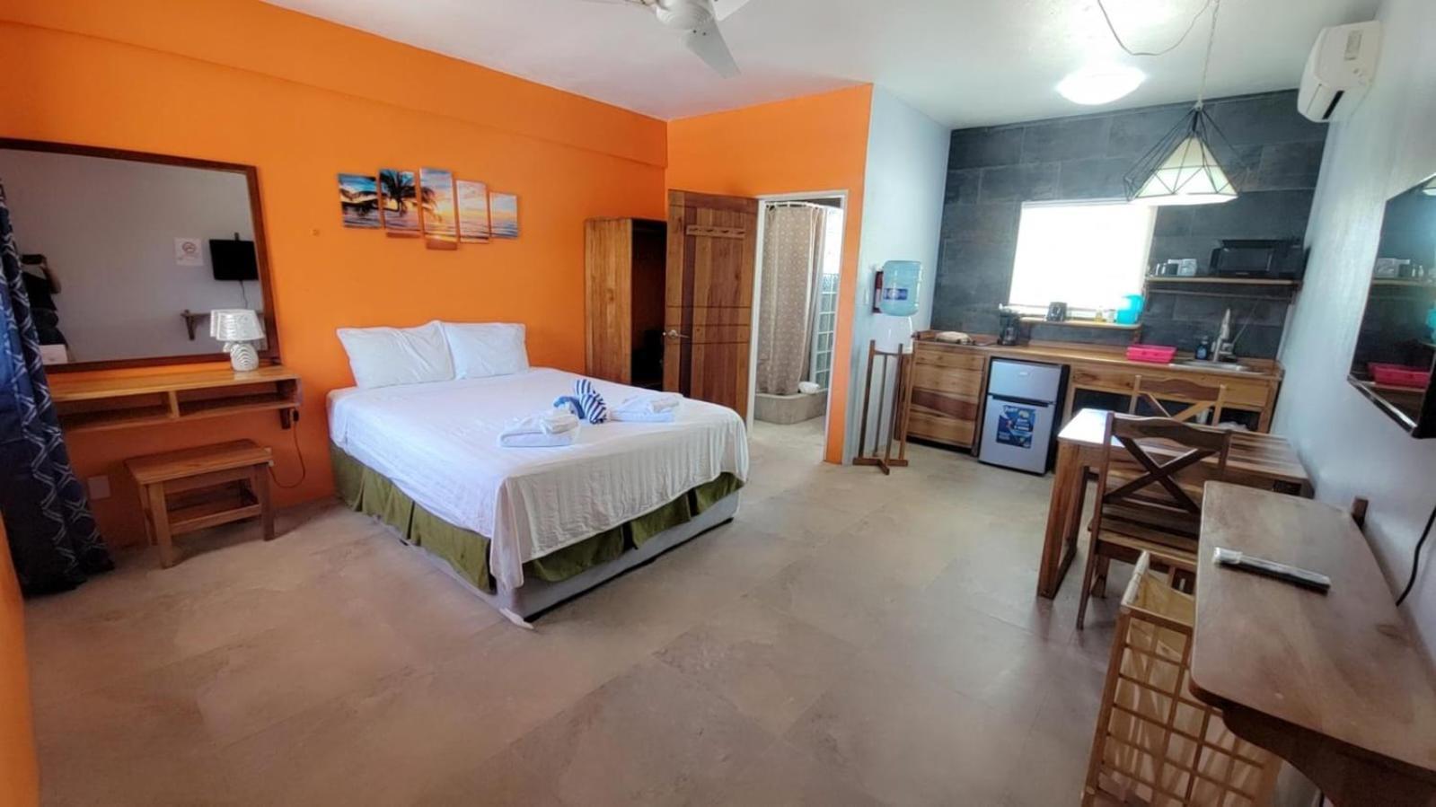 Rachel Land Apartment Caye Caulker Ngoại thất bức ảnh
